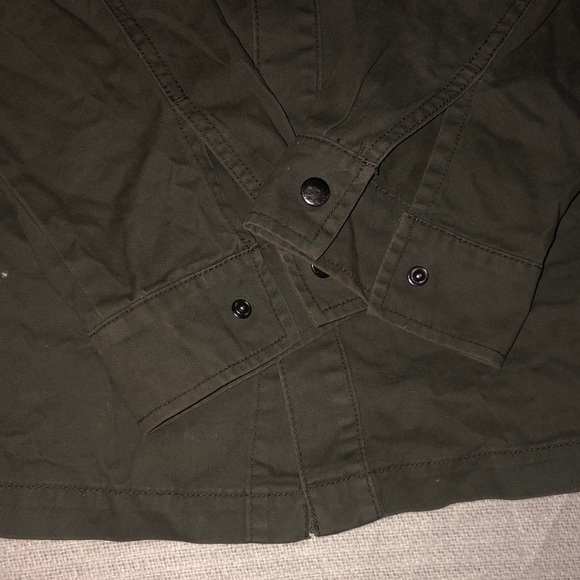 “Hustle” button down - Picture 4 of 6